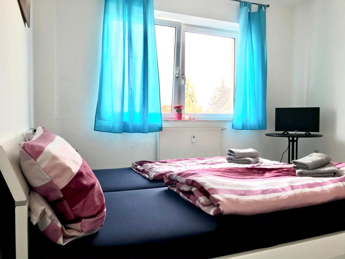 #world Monteurzimmer Séjour chez l'habitant Schkeuditz