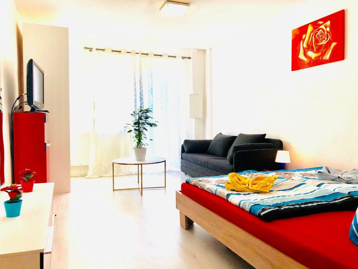 #world Monteurzimmer Séjour chez l'habitant *